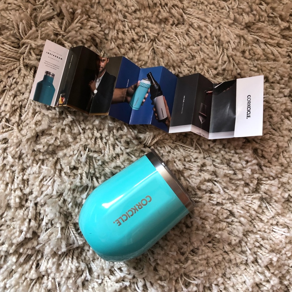 Corkcicle Wine Glass NWOT